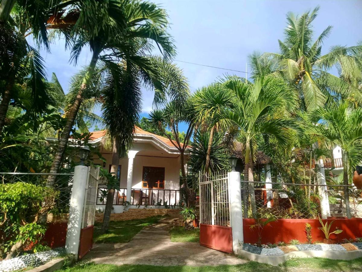 Palmera Palma Private 1-Br Bungalow In Moalboal Bagian luar foto